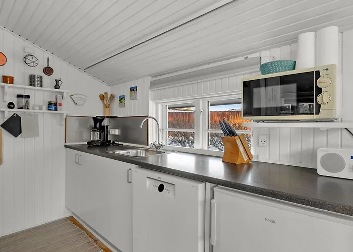 Kato - 125m From The Sea By Interhome Spodsbjerg